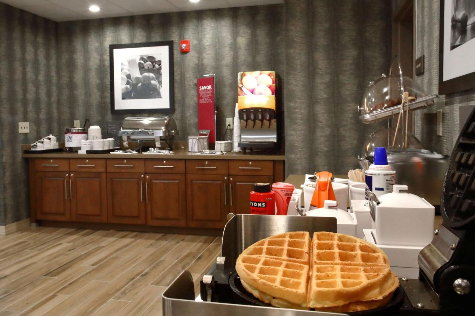 Hampton Inn & Suites By Hilton Baltimore/Aberdeen, Md Ngoại thất bức ảnh